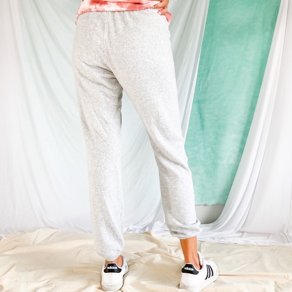 American Eagle Boyfriend Jogger (2LEFT) - Picture 3 of 4